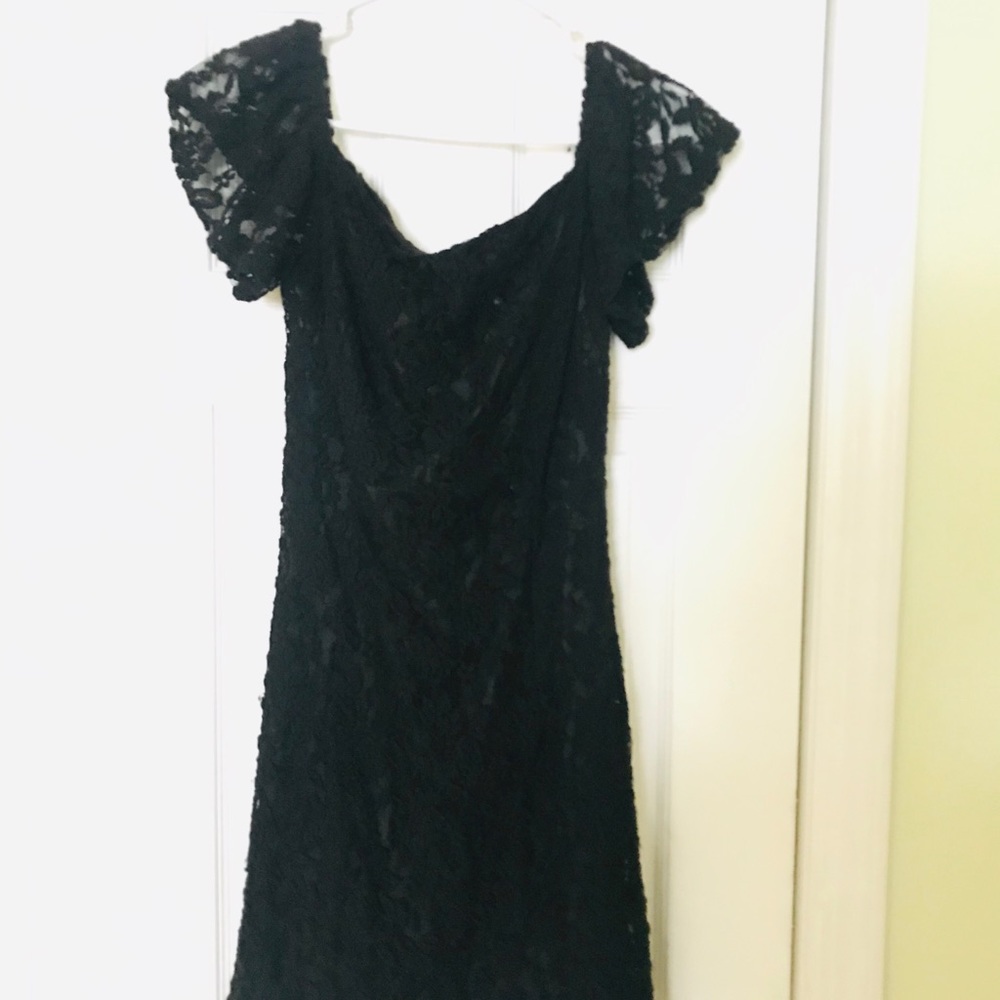 ✨Bebe Lace Dress✨